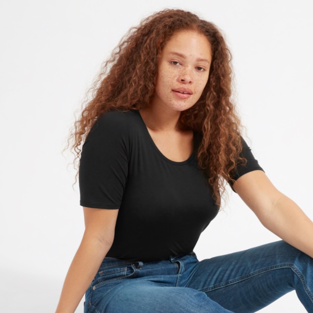 Everlane Stretch Mid-Sleeve Tee